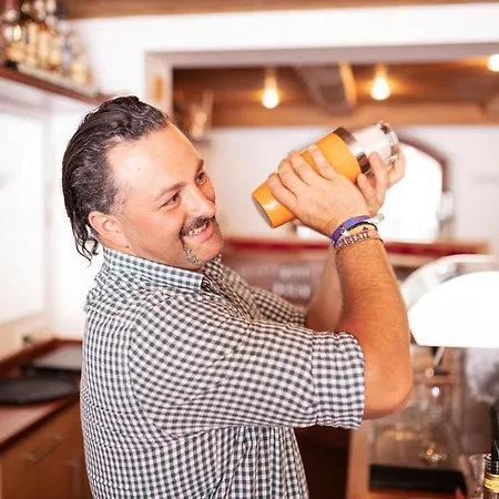 维达尔霍夫酒店